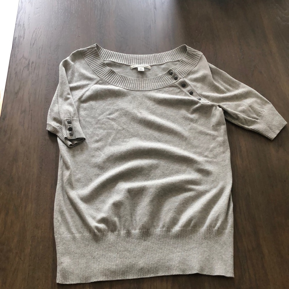 Banana Republic top in grey size M